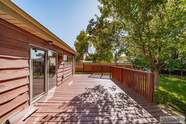 216 Jefferson Street, Blackfoot, ID 83221