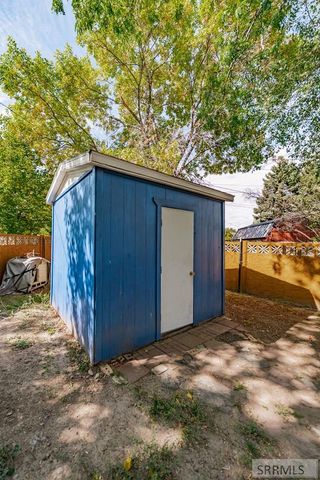 216 Jefferson Street, Blackfoot, ID 83221