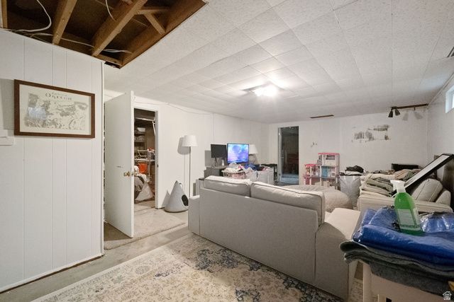 10368 S CROCUS ST, Sandy, UT 84094