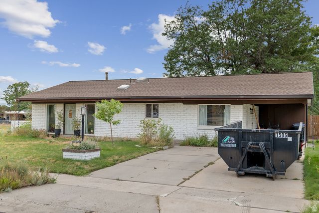 10368 S CROCUS ST, Sandy, UT 84094