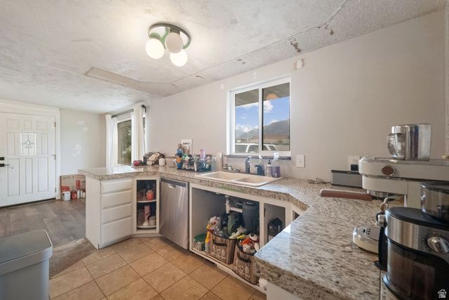 10368 S CROCUS ST, Sandy, UT 84094