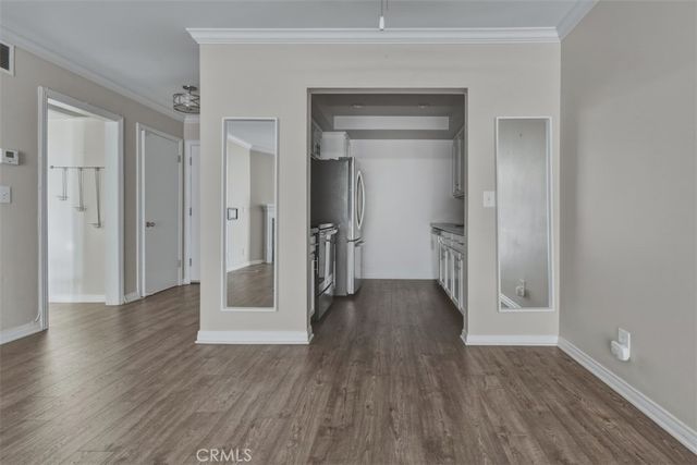 12830 Burbank 305, Valley Village, CA 91607