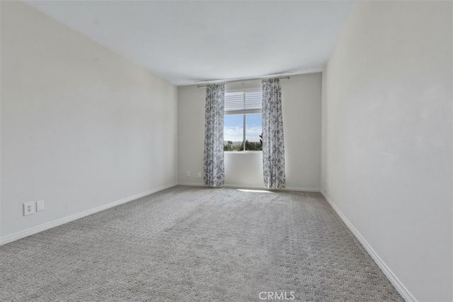 12830 Burbank 305, Valley Village, CA 91607