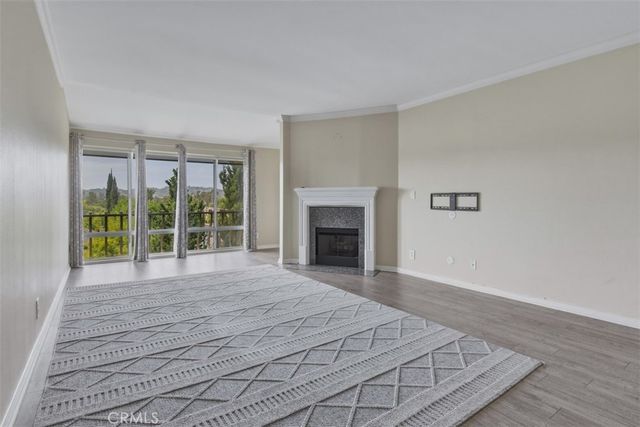 12830 Burbank 305, Valley Village, CA 91607