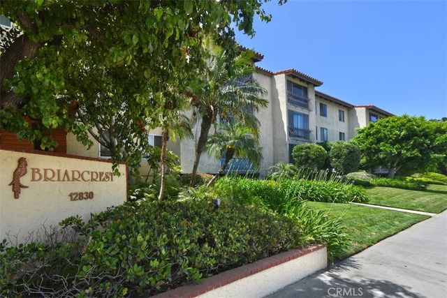 12830 Burbank 305, Valley Village, CA 91607