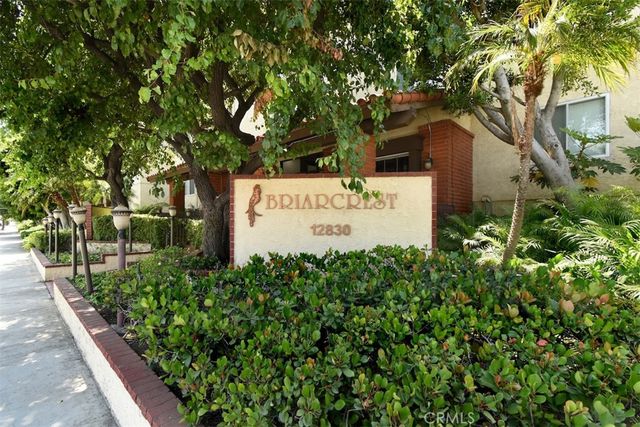 12830 Burbank 305, Valley Village, CA 91607