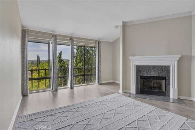12830 Burbank 305, Valley Village, CA 91607