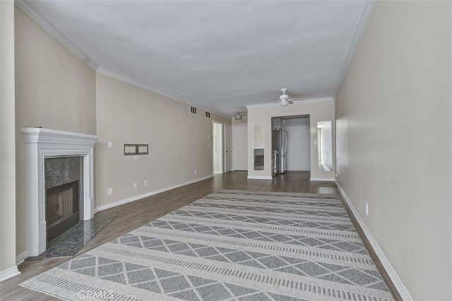 12830 Burbank 305, Valley Village, CA 91607
