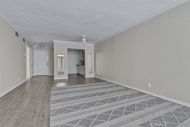 12830 Burbank 305, Valley Village, CA 91607
