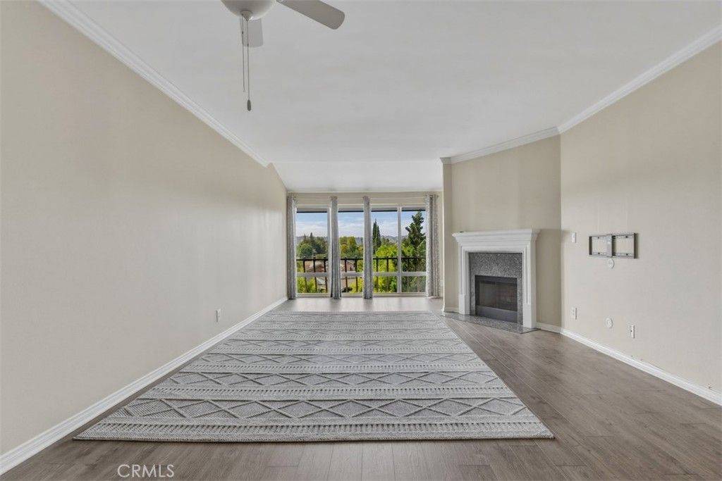 12830 Burbank 305, Valley Village, CA 91607
