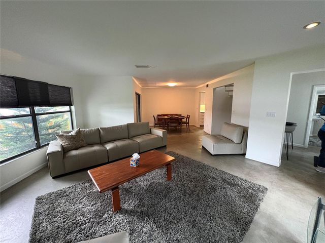 4223 E RIVERHILLS DRIVE, Tampa, FL 33617