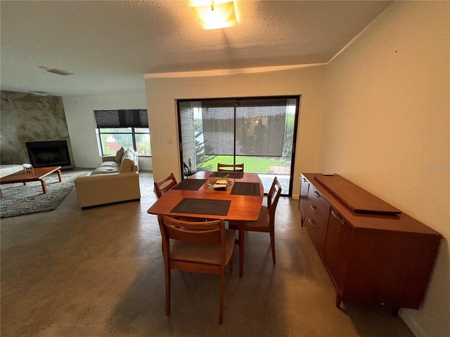 4223 E RIVERHILLS DRIVE, Tampa, FL 33617