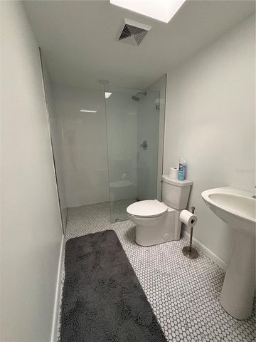 4223 E RIVERHILLS DRIVE, Tampa, FL 33617