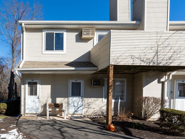 136 Pembroke Road 9-78, Danbury, CT 06811