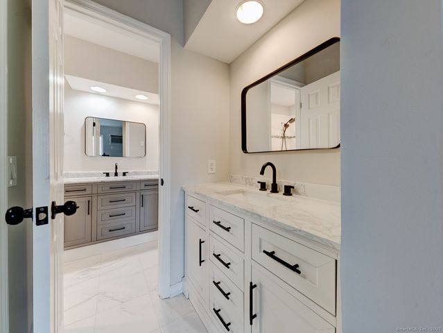 136 Pembroke Road 9-78, Danbury, CT 06811