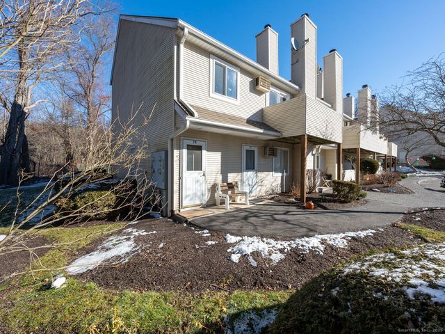 136 Pembroke Road 9-78, Danbury, CT 06811