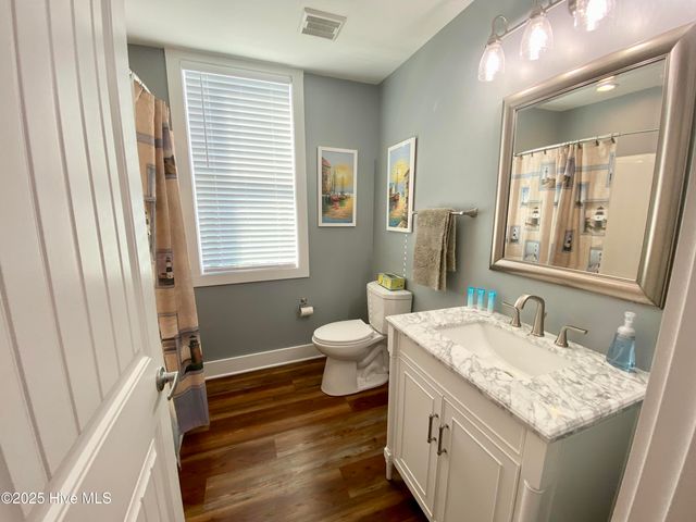 128 Westbay Circle, Harkers Island, NC 28531