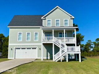 128 Westbay Circle, Harkers Island, NC 28531