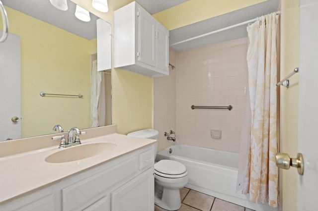 1534 Gunnison Trail, Lewisville, TX 75077