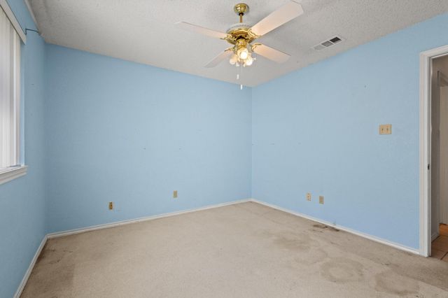 1534 Gunnison Trail, Lewisville, TX 75077