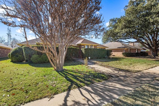 1534 Gunnison Trail, Lewisville, TX 75077