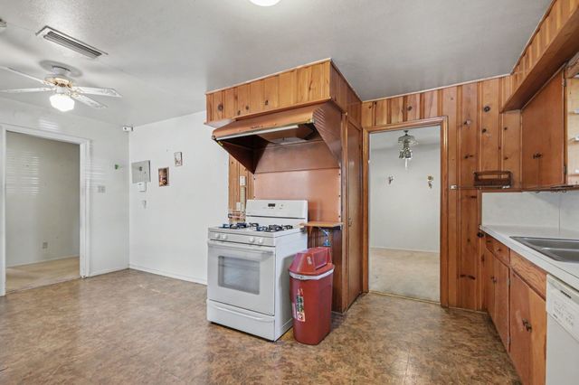 1932 Pilgrim Drive, Irving, TX 75061