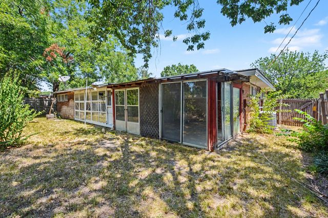 1932 Pilgrim Drive, Irving, TX 75061
