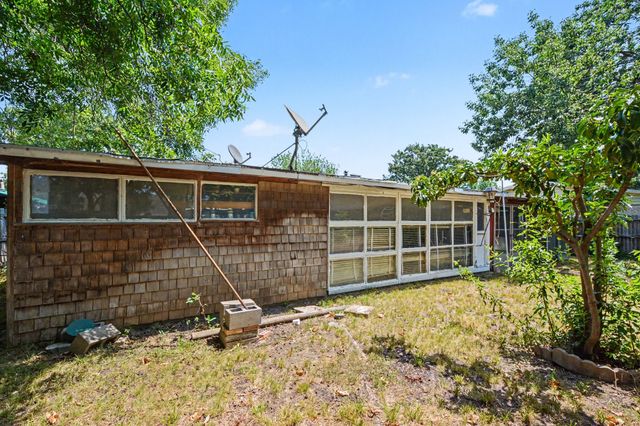 1932 Pilgrim Drive, Irving, TX 75061