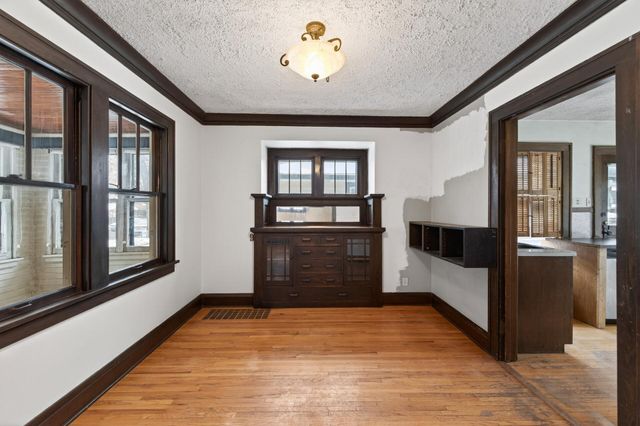 271 Pascal Street S, Saint Paul, MN 55105