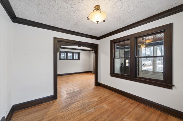 271 Pascal Street S, Saint Paul, MN 55105