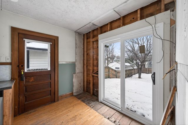 271 Pascal Street S, Saint Paul, MN 55105