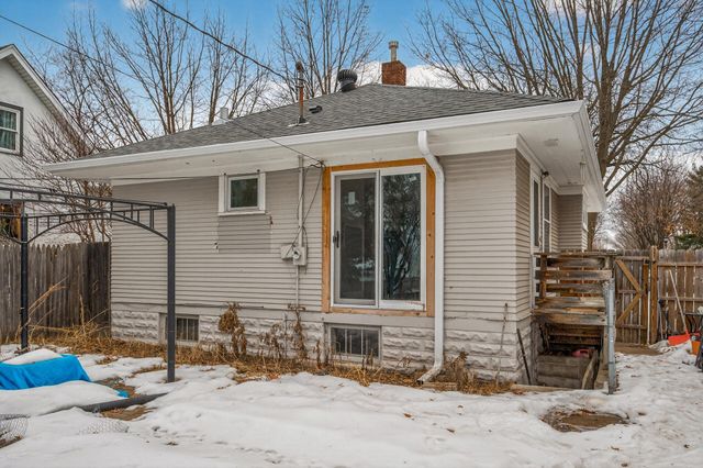 271 Pascal Street S, Saint Paul, MN 55105