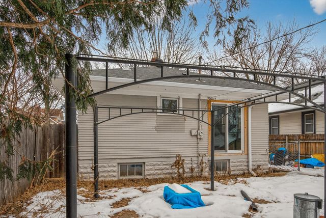 271 Pascal Street S, Saint Paul, MN 55105