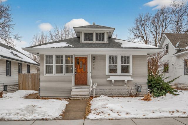 271 Pascal Street S, Saint Paul, MN 55105