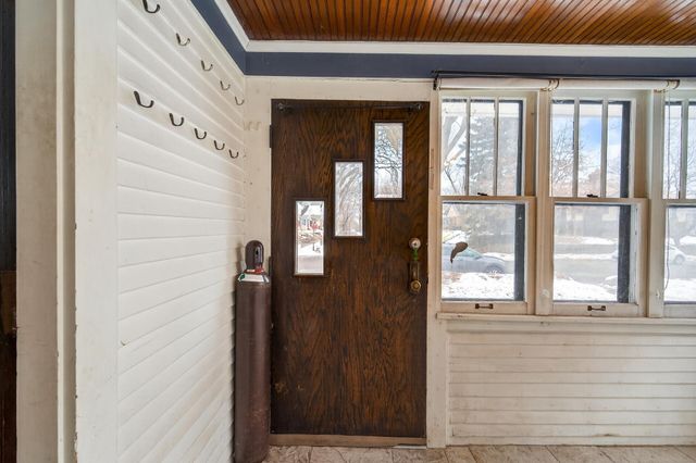 271 Pascal Street S, Saint Paul, MN 55105