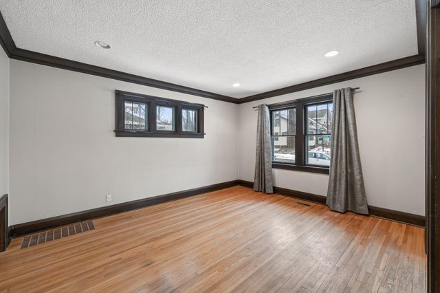 271 Pascal Street S, Saint Paul, MN 55105