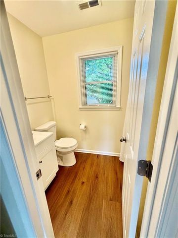 736 Huntington Court, Burlington, NC 27215