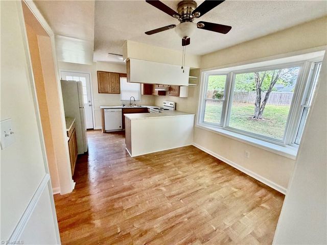 736 Huntington Court, Burlington, NC 27215
