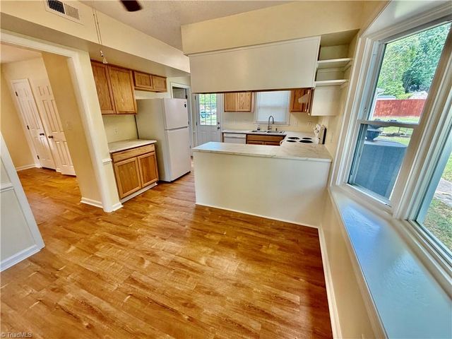 736 Huntington Court, Burlington, NC 27215