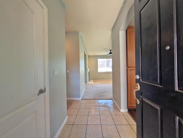 135 Gold Dust Dr, Valley Springs, CA 95252