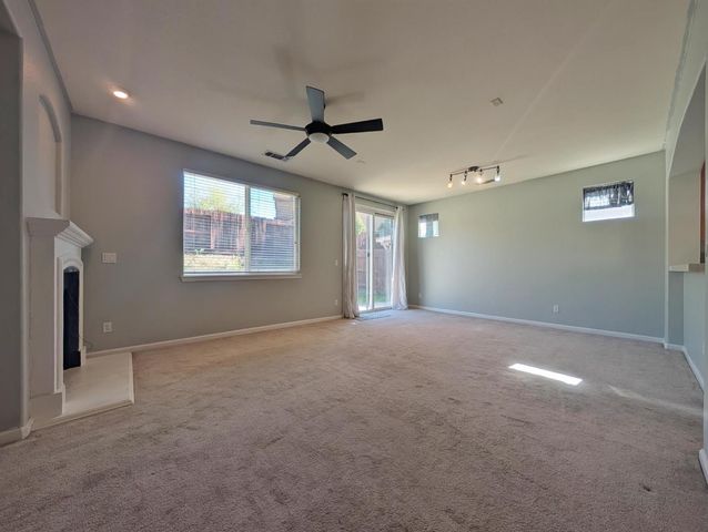 135 Gold Dust Dr, Valley Springs, CA 95252