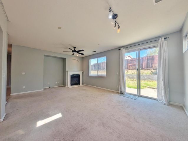 135 Gold Dust Dr, Valley Springs, CA 95252