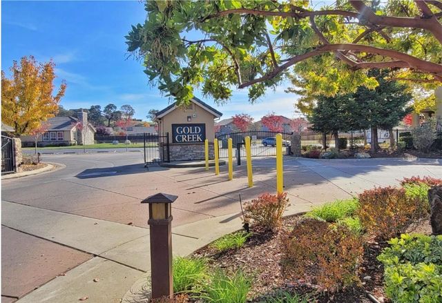 135 Gold Dust Dr, Valley Springs, CA 95252