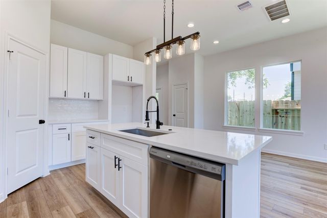 6809 Paris Street, Houston, TX 77021