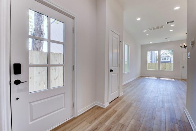 6809 Paris Street, Houston, TX 77021