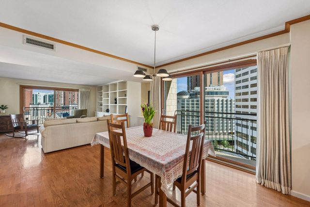 1225 Lasalle Avenue 1307, Minneapolis, MN 55403