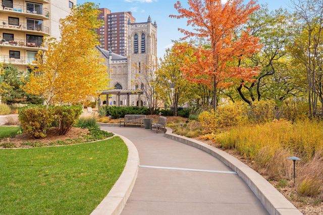 1225 Lasalle Avenue 1307, Minneapolis, MN 55403