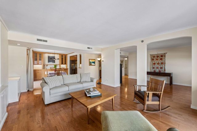 1225 Lasalle Avenue 1307, Minneapolis, MN 55403
