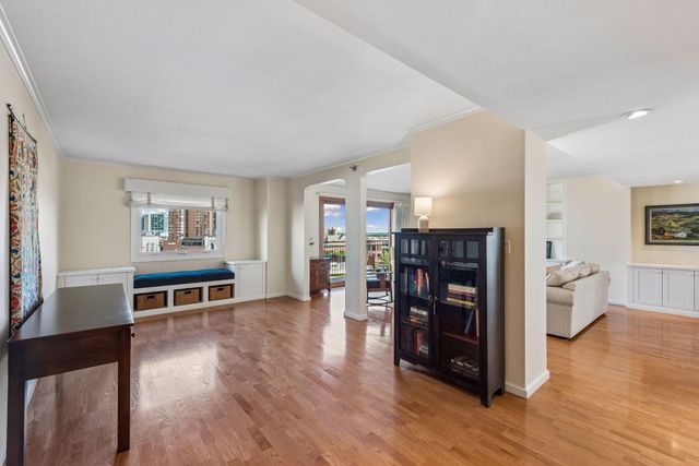 1225 Lasalle Avenue 1307, Minneapolis, MN 55403