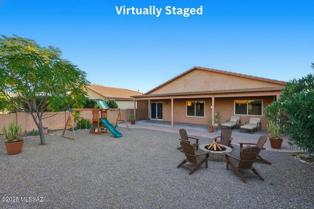 37 E Calle Trona, Green Valley, AZ 85614